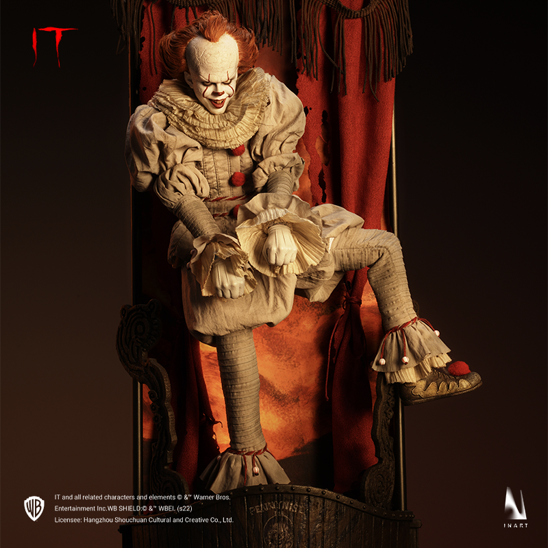 INART's Pennywise figure, ideal for horror collectors