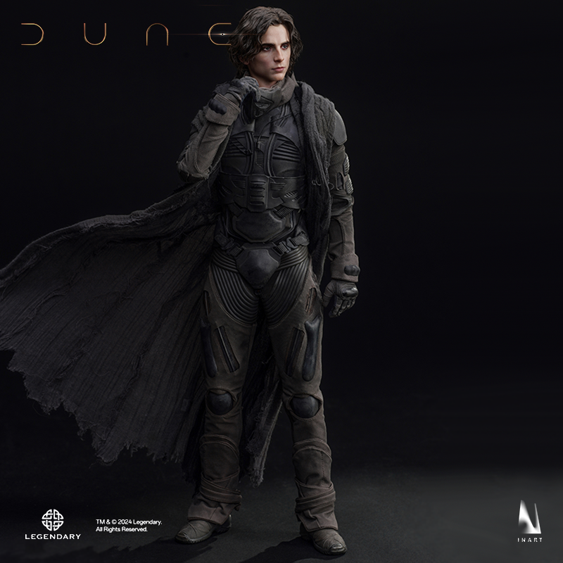 Paul Atreides collectible in dynamic and action-ready pose