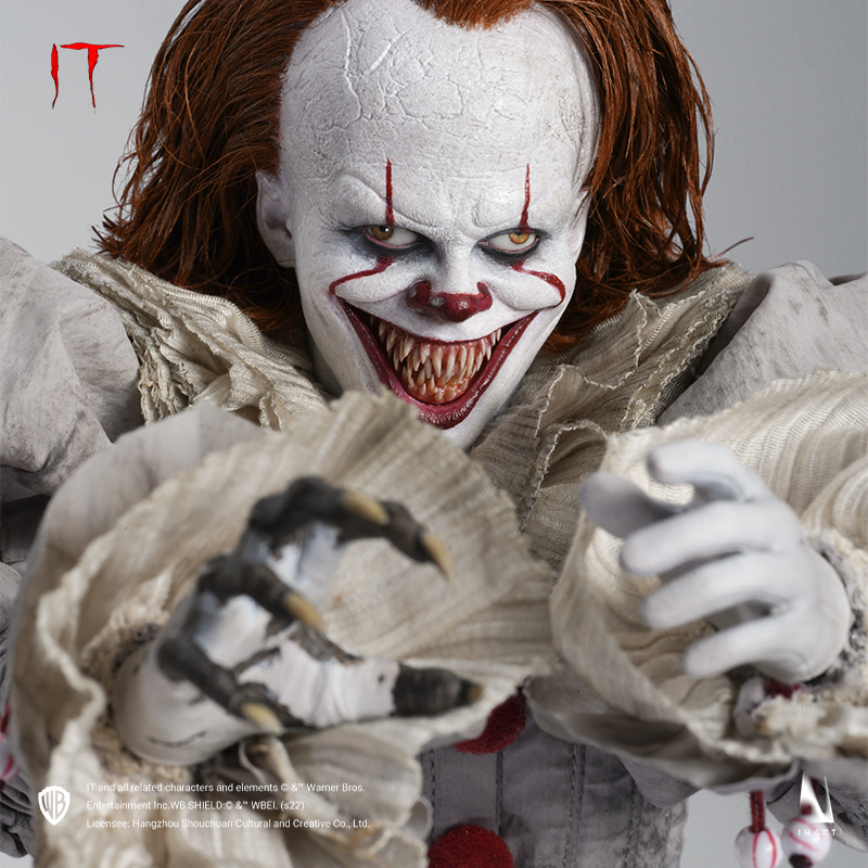 Sculpture of Pennywise with signature clown attire and sinister grin